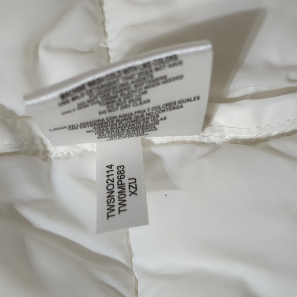 Tommy Hilfiger, packable lightweight hooded puffer jacket women M - Picture 5 of 14